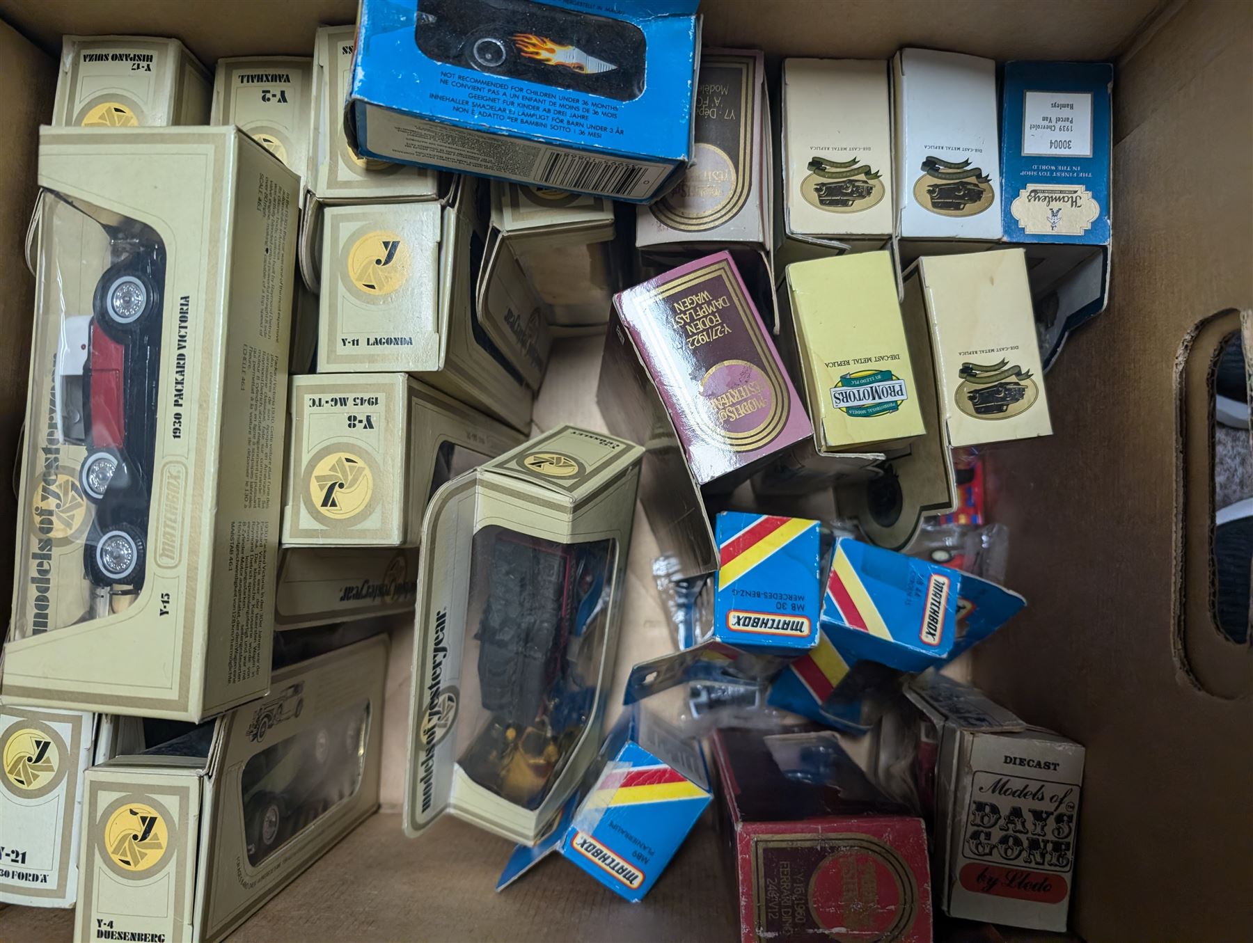 Collection of diecast models, including Matchbox, Corgi and Lledo examples, mostly boxed 