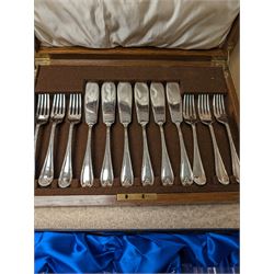 Set of six Henry Marchant Bohemia Crystal glasses, boxed, a cased Mappin & Webb silver plated fish knives and forks set and other silver plate and collectables 