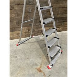 Hailo five rung step ladders