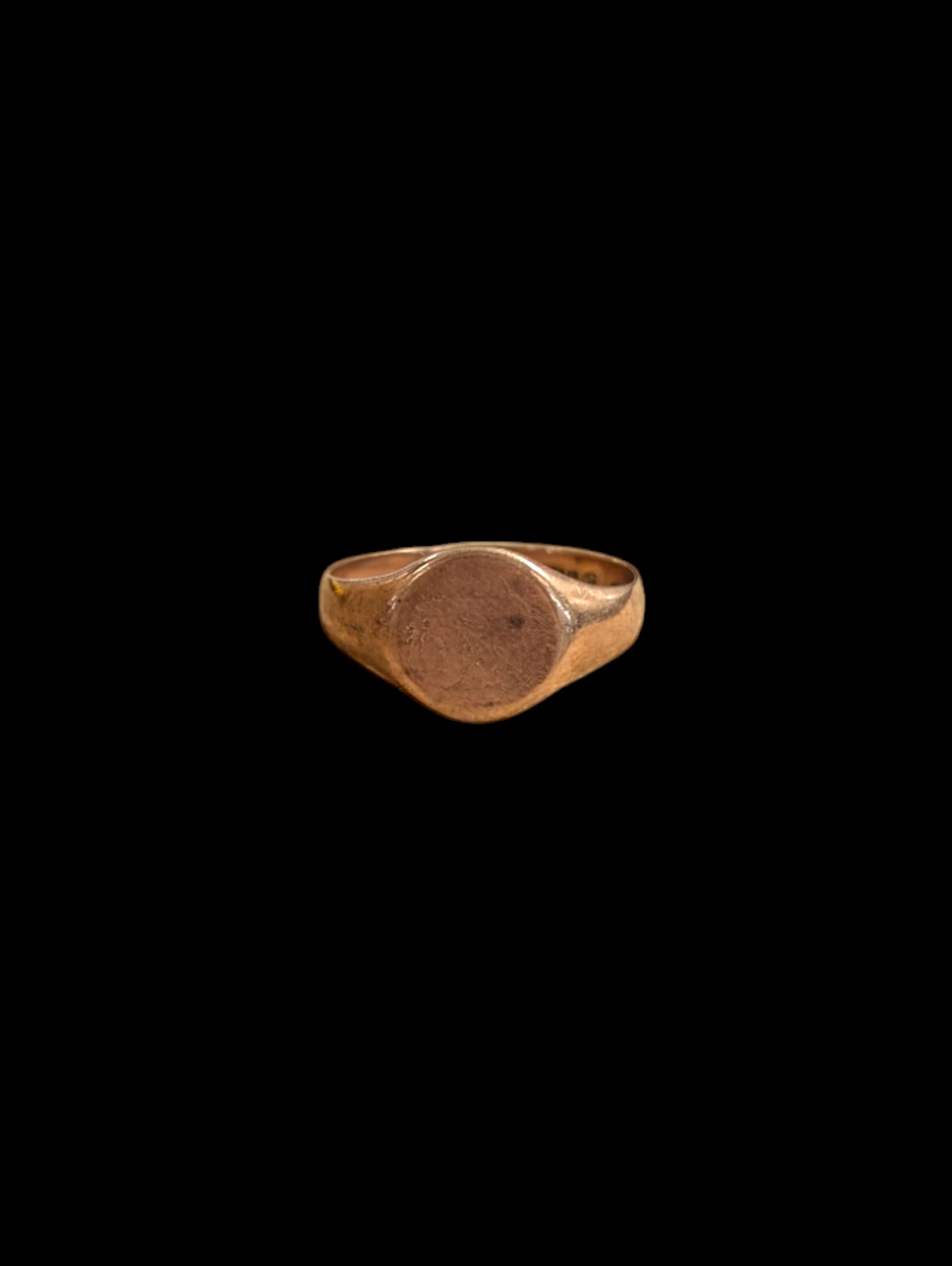 9ct rose gold signet ring with rubbed engraving, hallmarked 