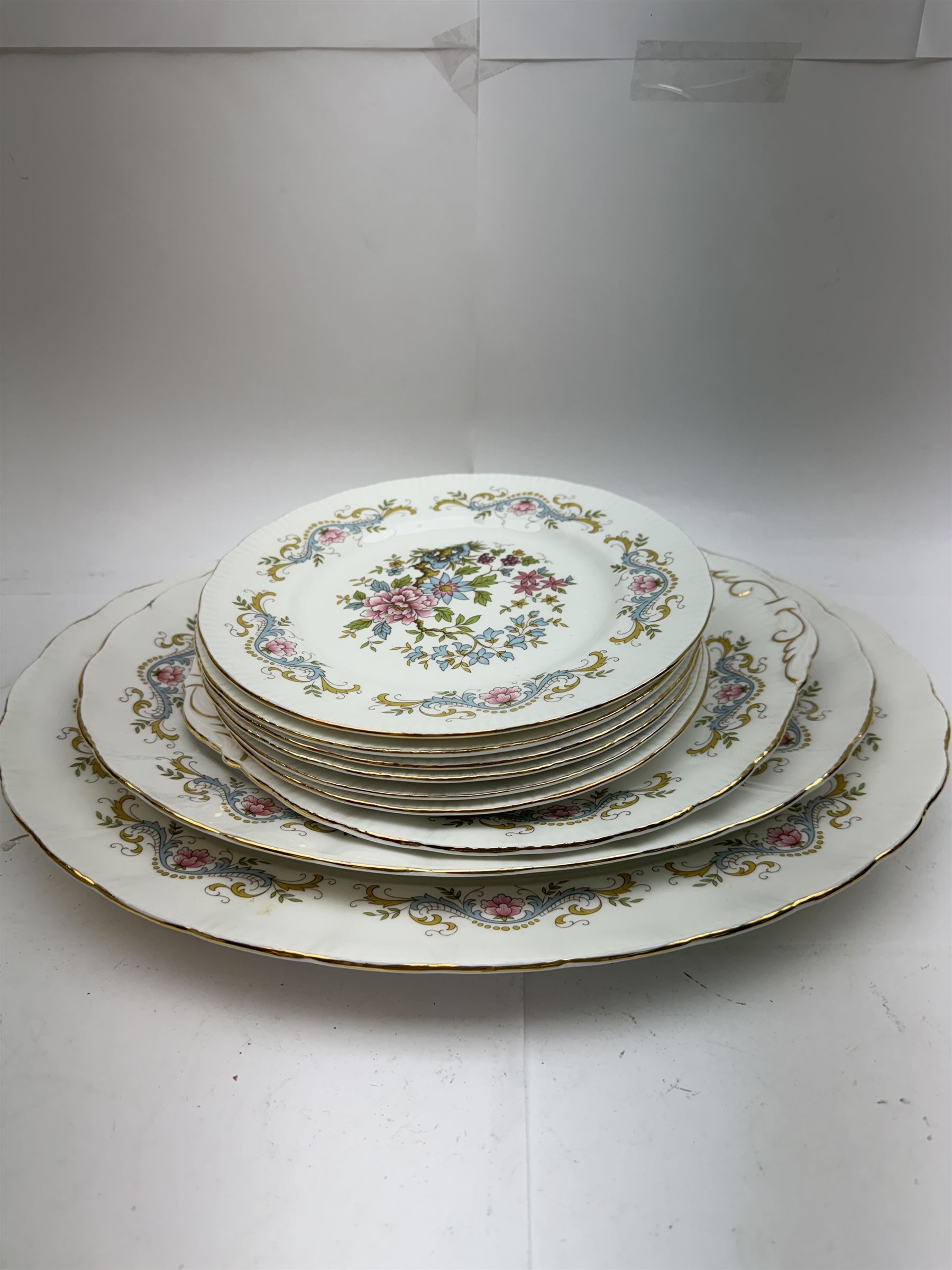 Royal Staffordshire Mandarin pattern tea and dinner wares, including six dinner plates, six side plates, serven twin handled bowls, covered dish etc 