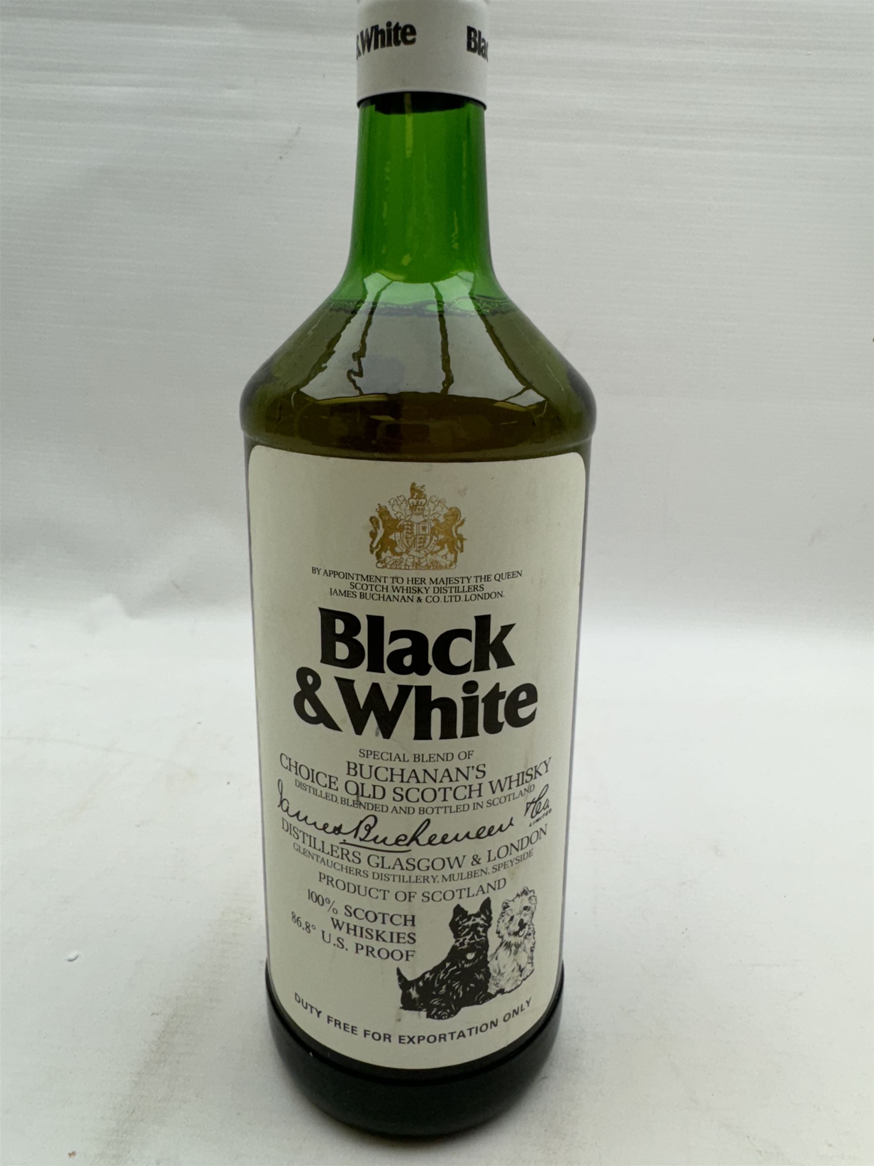 Black & White Buchanans Choice blended Scotch whisky, , 1 Litre 86.8%