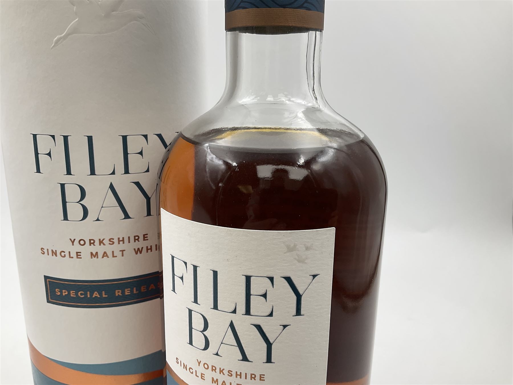 Spirit of Yorkshire Distillery, Filey Bay special release single malt whisky, 1 of 2000 bottles, 70cl 46% vol, in presentation box 