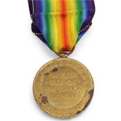 WWI pair of Victory medal and 1914-15 Star to Pte, later Sergeant, D Darling S-3549 Argyll and Sutherland Highlanders  and WWI War medal to S.S 6472 W H Wright Ord R.N.(3)