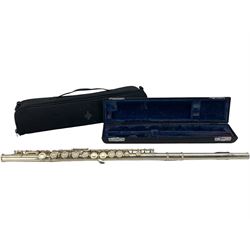 Buffet Crampton & Co Cooper Series II silver plated flute, Serial No.020804739 in hard case and outer carrying case