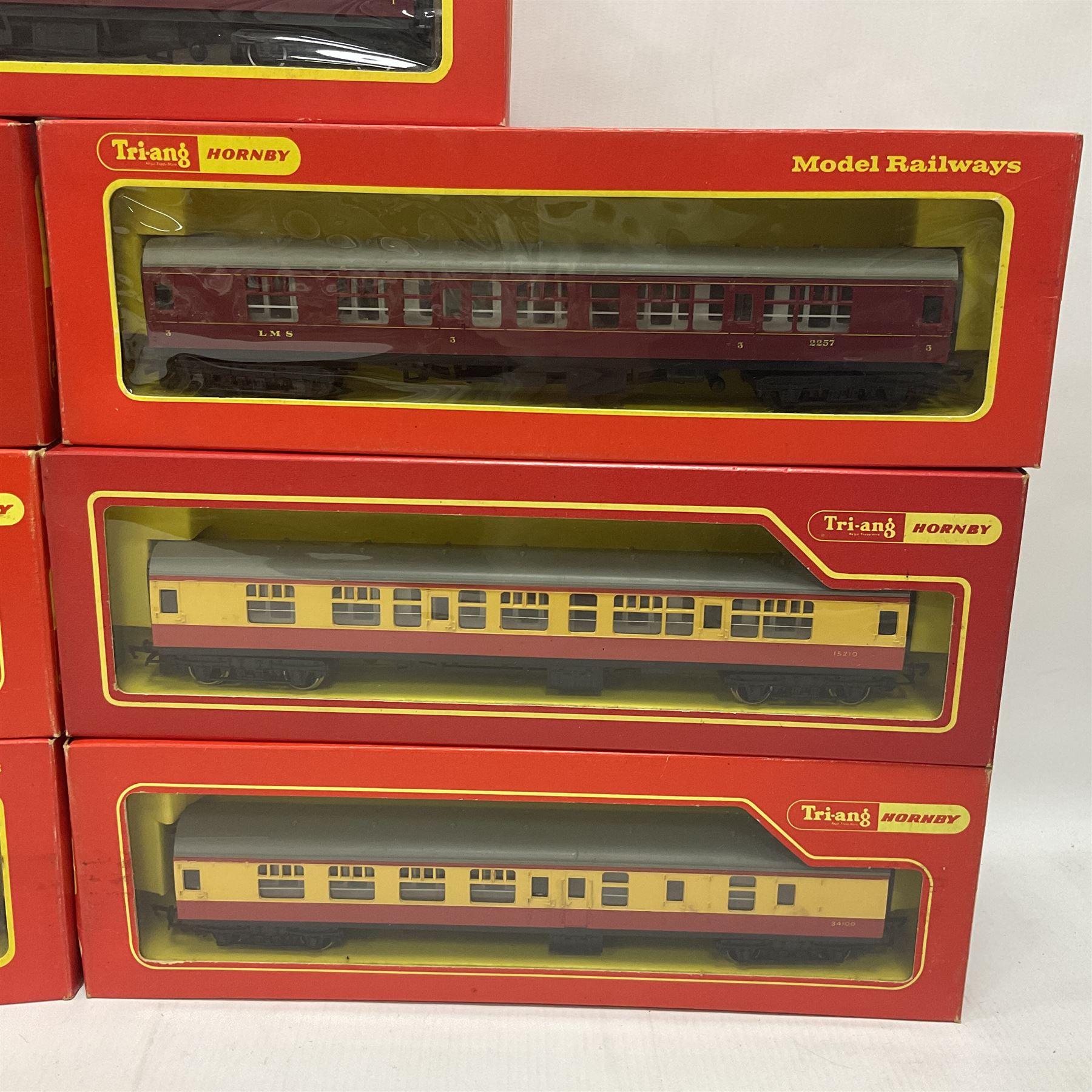 Various makers ‘00’ gauge - twenty three passenger coaches to include buffet cars, sleeping cars, utility van, Pullman coaches etc; mostly Hornby/Tri-Ang boxed (23) 