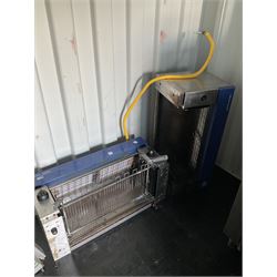 Blue Seal grill - THIS LOT IS TO BE COLLECTED BY APPOINTMENT FROM DUGGLEBY STORAGE, GREAT HILL, EASTFIELD, SCARBOROUGH, YO11 3TX. ALL GOODS MUST BE REMOVED BY WEDNESDAY 15TH JUNE.