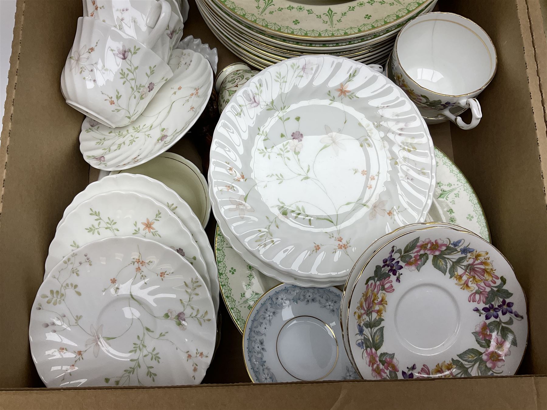 Collection of tea and dinnerwares to include Wedgwood Campion, etc in five boxes 