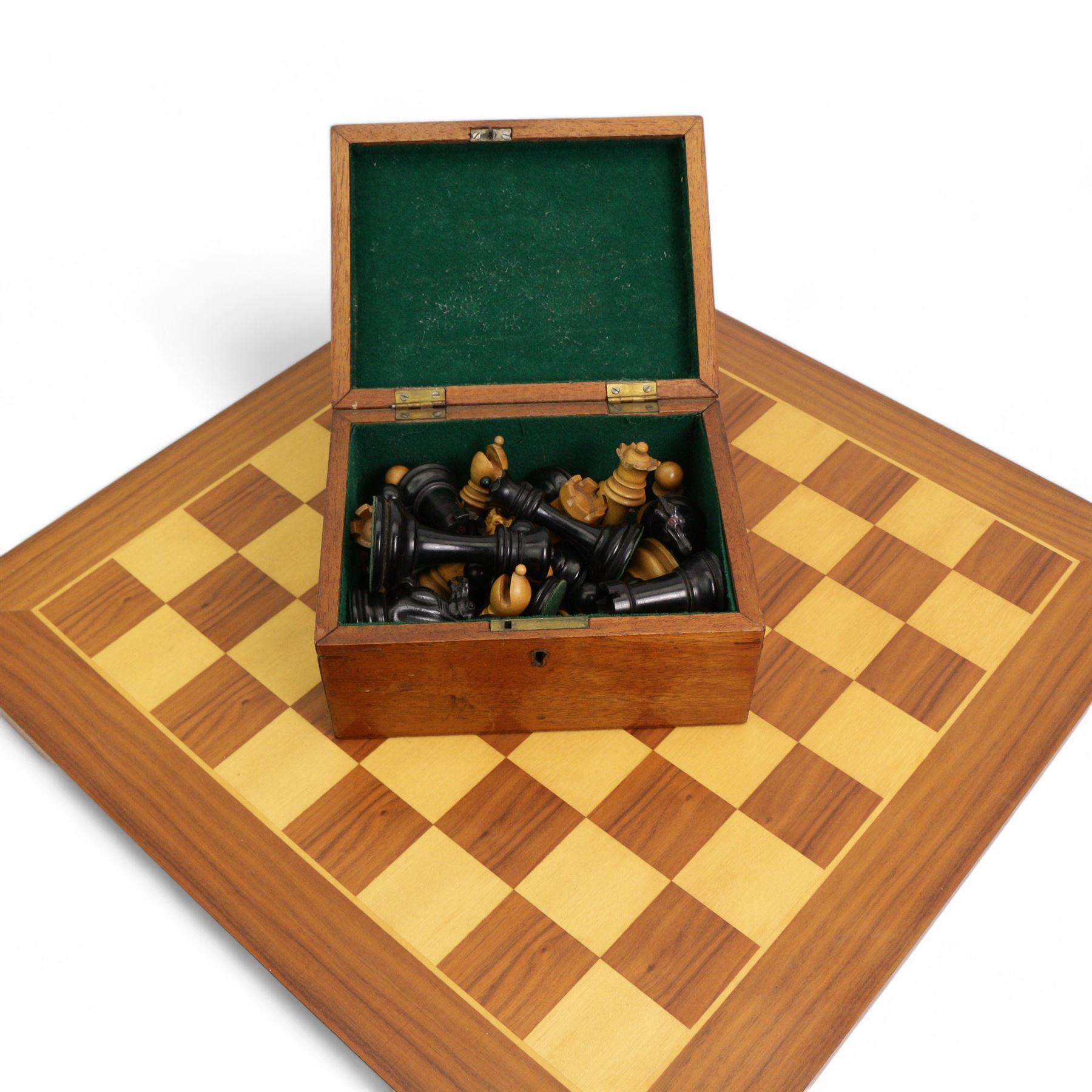 19th century Jaques & Son Staunton pattern boxwood and ebony chess set, kings stamped 'Jaques London', knights and rooks with impressed crown marks, knights possibly Lasker, height of king 9cm, contained in a green baize lined box, together with a later chess board 