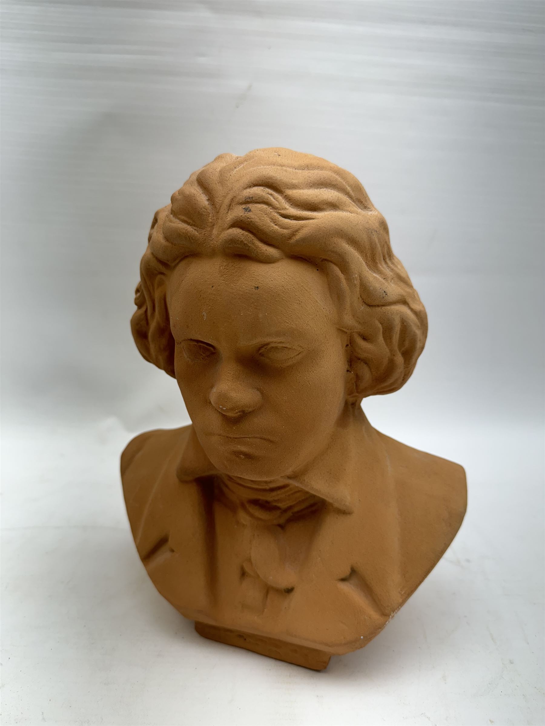 Ceramic bust of Beethoven, H24cm