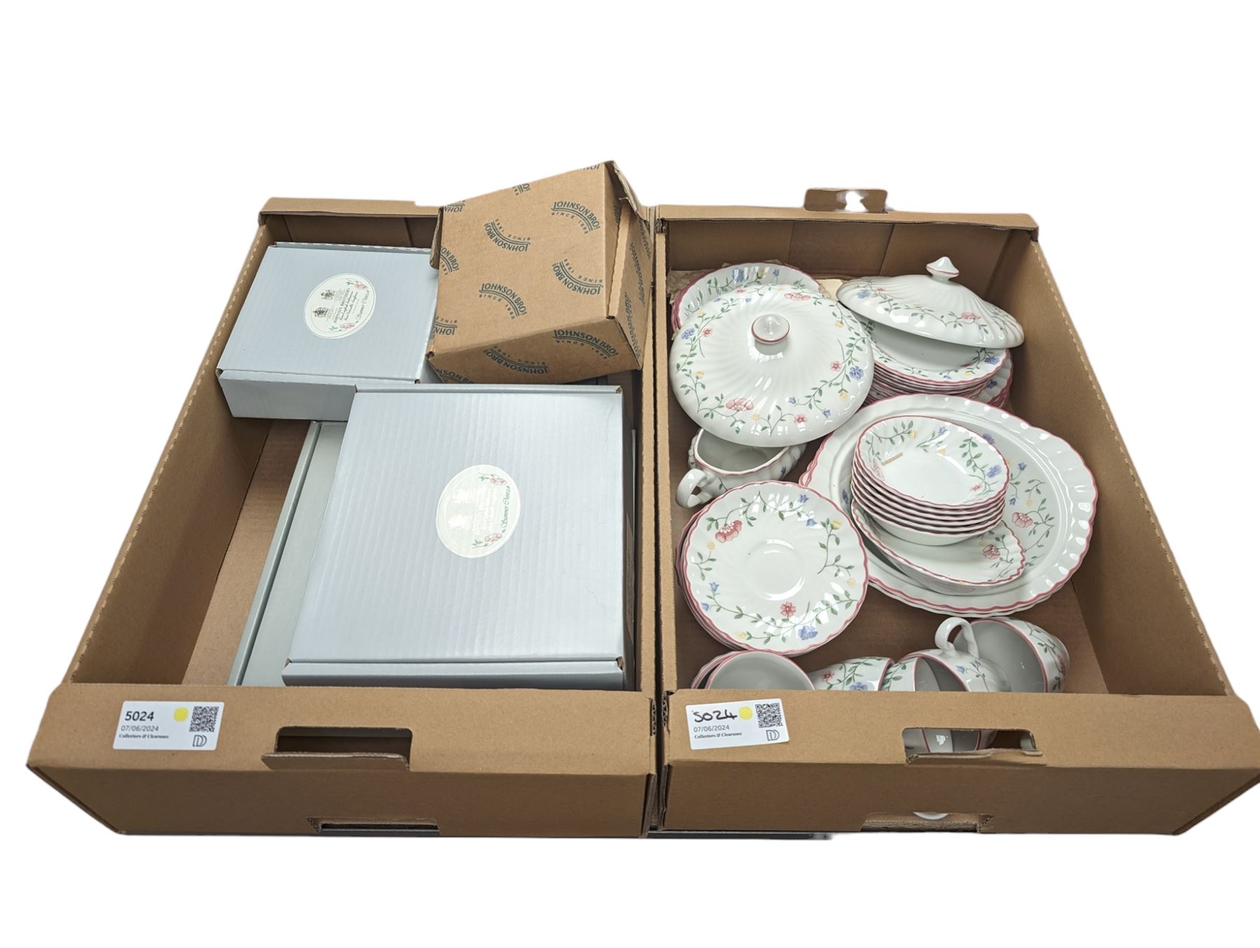 Johnson Brothers Summer Chintz pattern dinner wares, including tureens, dinner plates, side plates, egg cups, etc some boxed