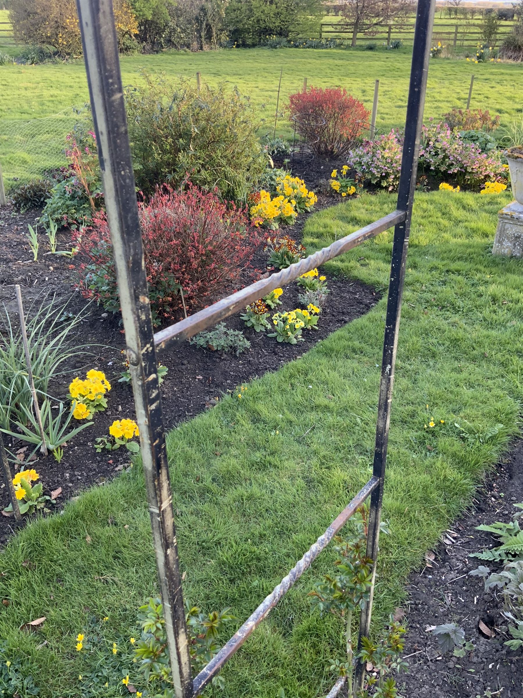 Bespoke wrought iron garden rose arbour - THIS LOT IS TO BE COLLECTED BY APPOINTMENT FROM DUGGLEBY STORAGE, GREAT HILL, EASTFIELD, SCARBOROUGH, YO11 3TX