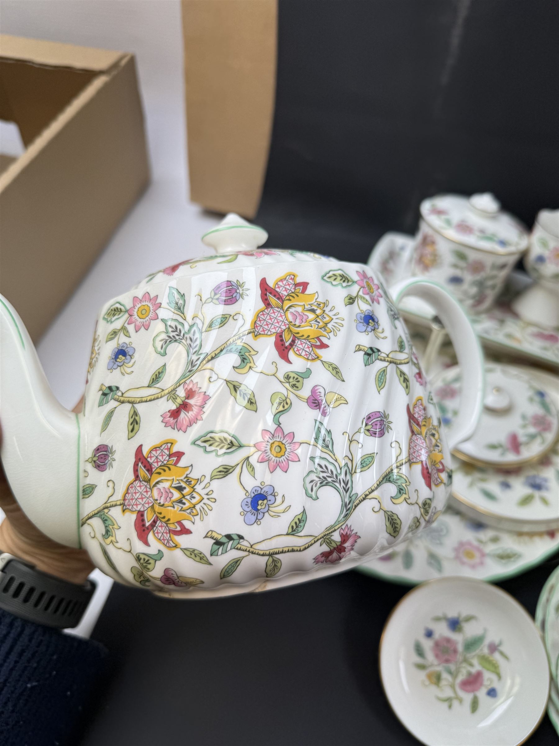 Minton Haddon Hall part tea and service, including teapot, milk jug, covered sucrier, cake stand, jardinier etc  