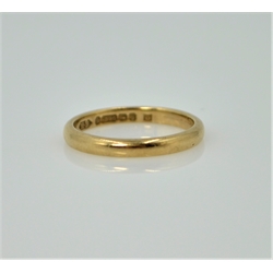  Three 9ct gold wedding bands, approx 8.2gm  