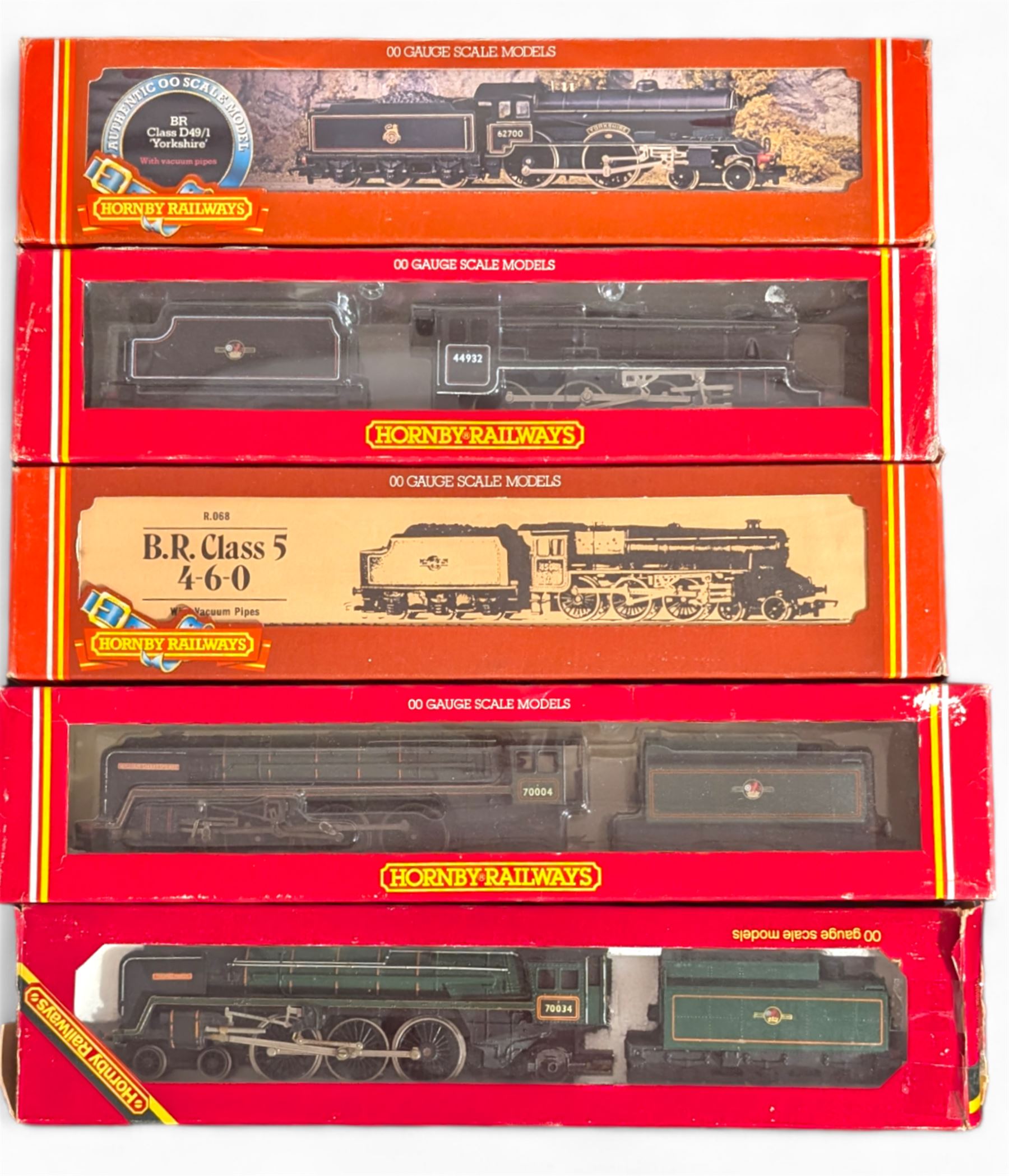 Five Hornby '00' gauge locomotives, comprising R329 Britannia Class 4-6-2 William Shakespeare locomotive no. 70004, R314 Black 5 Class 4-6-0 locomotive no. 44932, R259 Class D49/1 Yorkshire locomotive no. 62700, R068 Class 5 4-6-0 locomotive no. 44808 and R063 Class 7 4-6-2 re-worked as Thomas Hardy locomotive no. 70034,  all boxed 