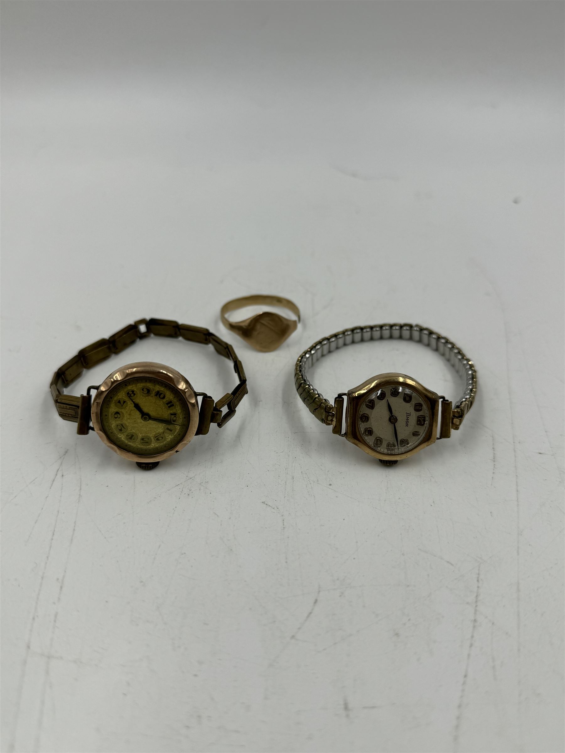 9ct gold signet ring and two 9ct gold cased wristwatches on gilt straps