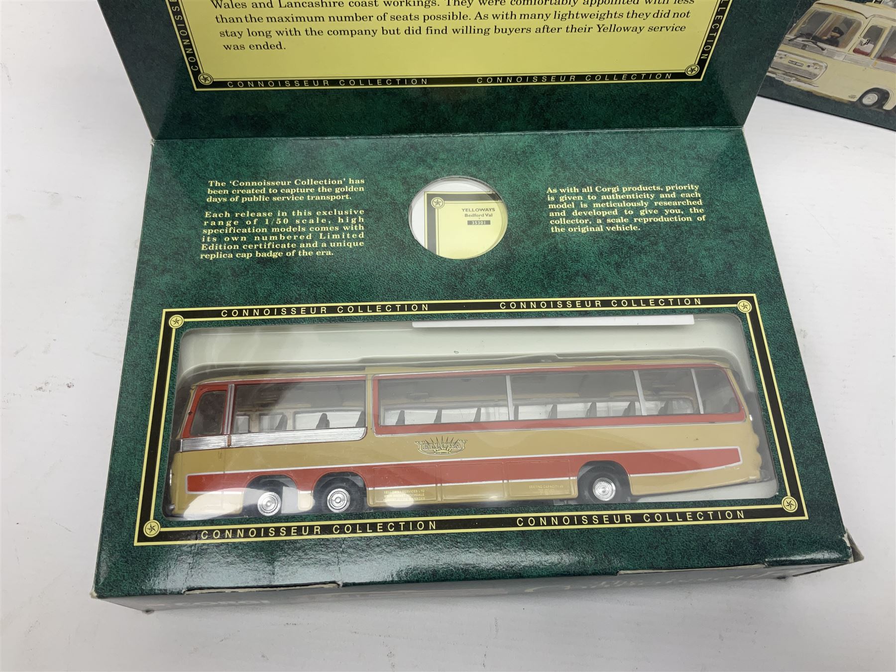 Corgi - twenty-three modern die-cast models of buses and coaches to include 35301, 35303, 35305 and 91916; mostly loose but nine boxed 