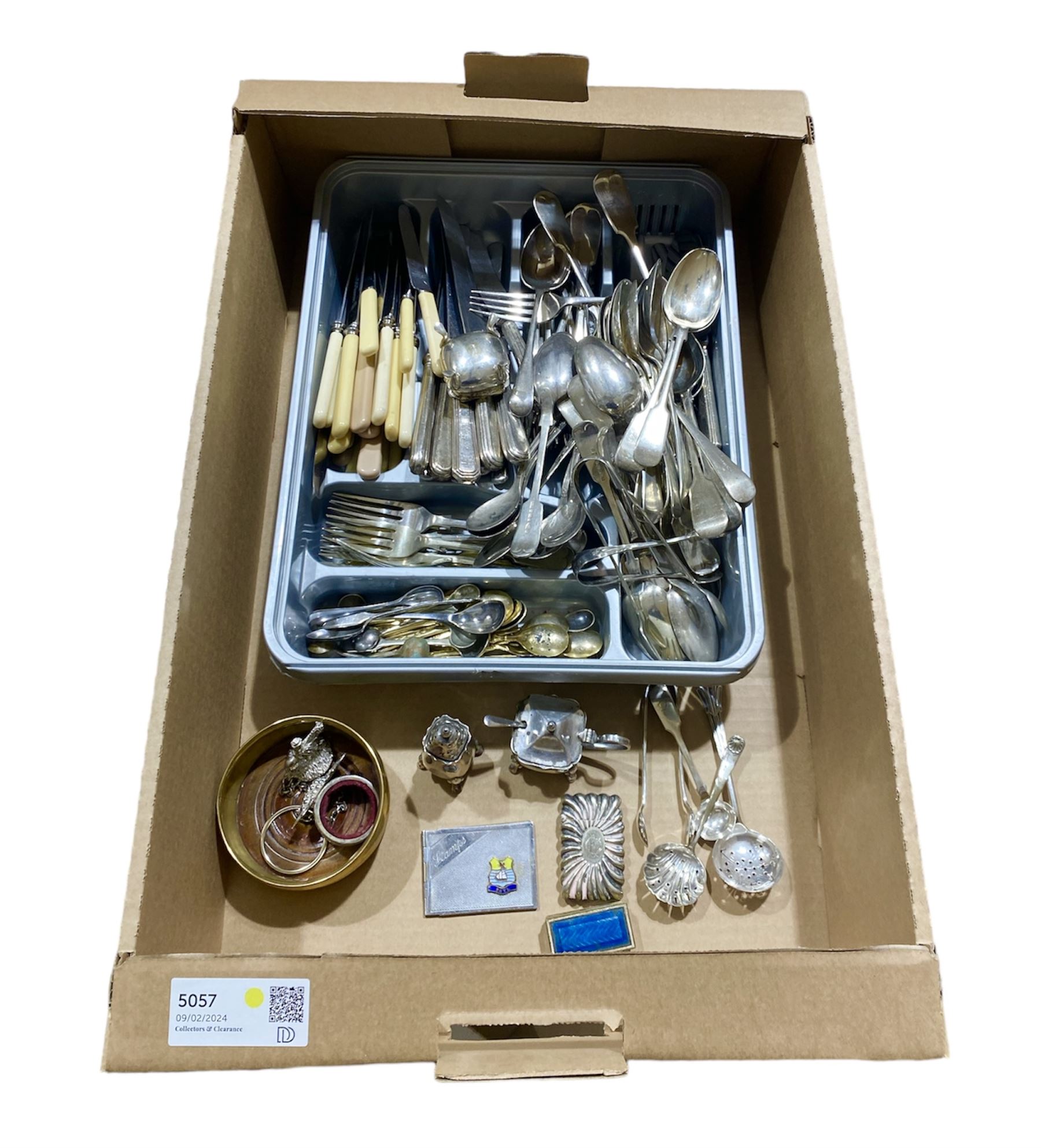 Collection of silver plate, including vesta case, part cruet set and cutlery, together with other metal ware