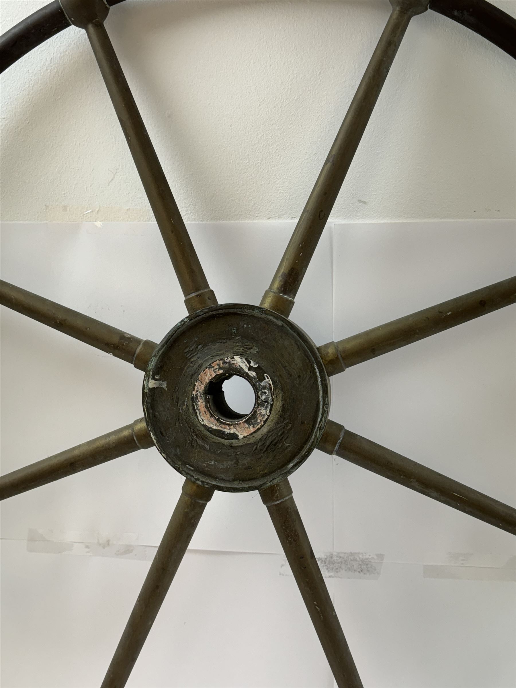 Late 19th century/early 20th century eight-spoke copper and brass ship's wheel, inscribed Brown Bros & Co Ltd, Rosebank Ironworks, Edinburgh to the hub, D91cm