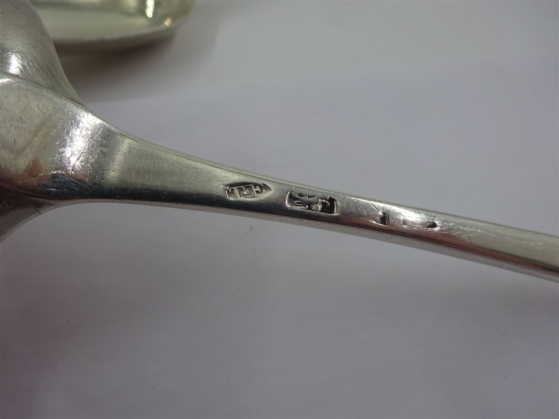 Pair of George III silver Hanoverian pattern spoons, maker's mark T.E, probably Thomas Evans, other elements of hallmarks indistinct