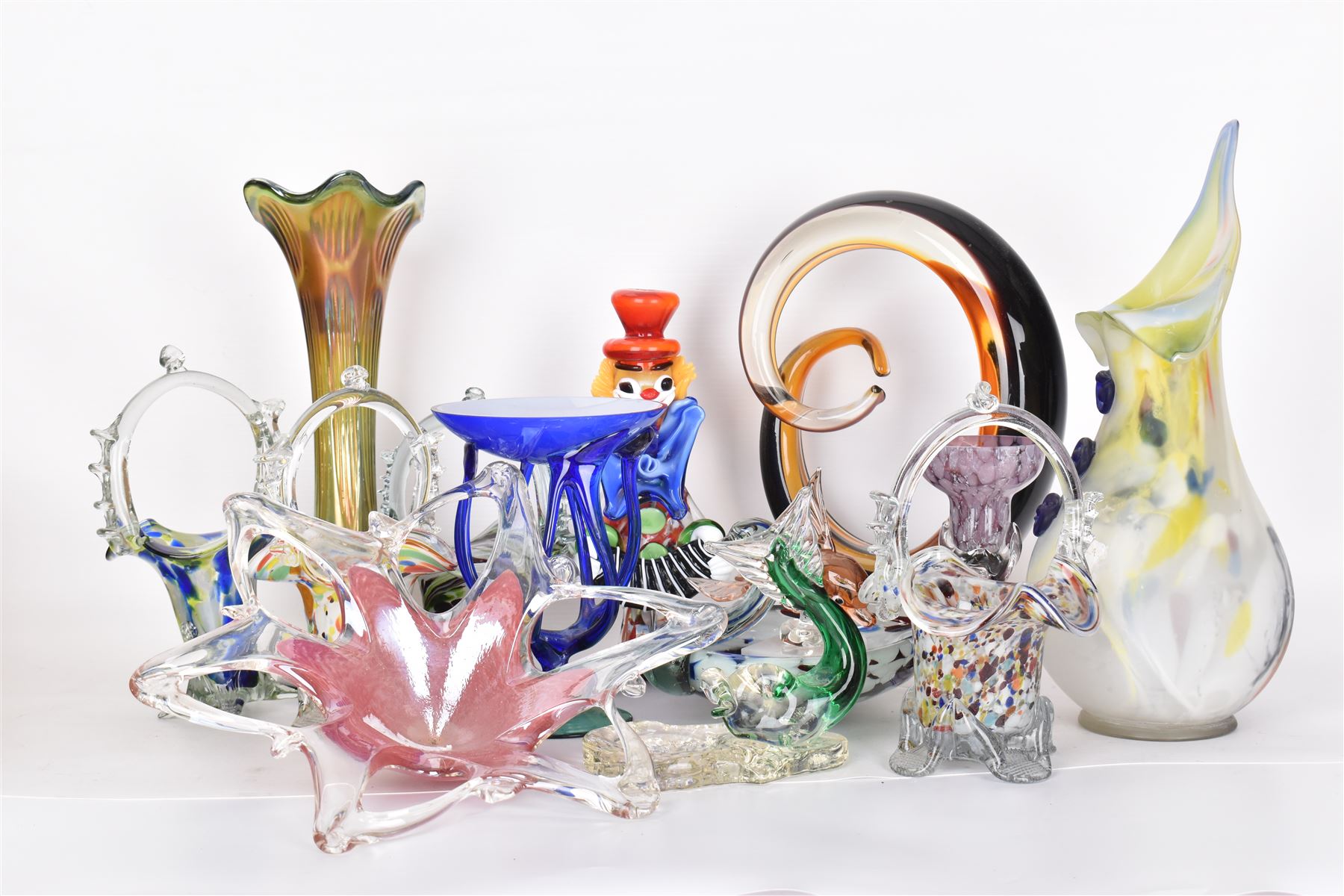 Collection of Murano glass and similar, including baskets, vases and similar 