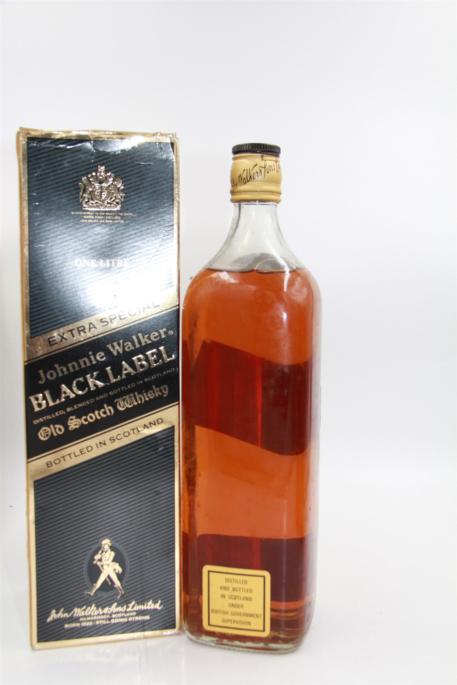 The Famous Grouse, Islay cask finished blended Scotch whisky 70cl 40%, Johnnie Walker, Black Label extra special blended Scotch whisky, 1L 43% and Johnnie Walker Red Label 75cl 40% (3) 