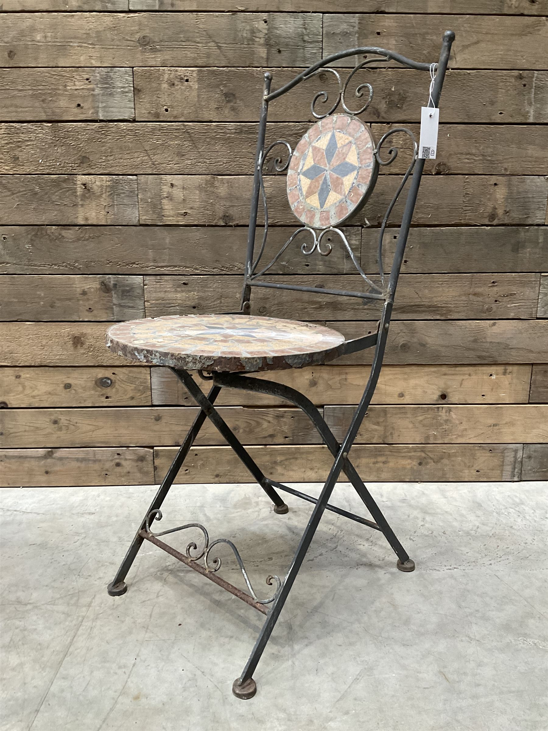 Mosaique circular garden table and four chairs