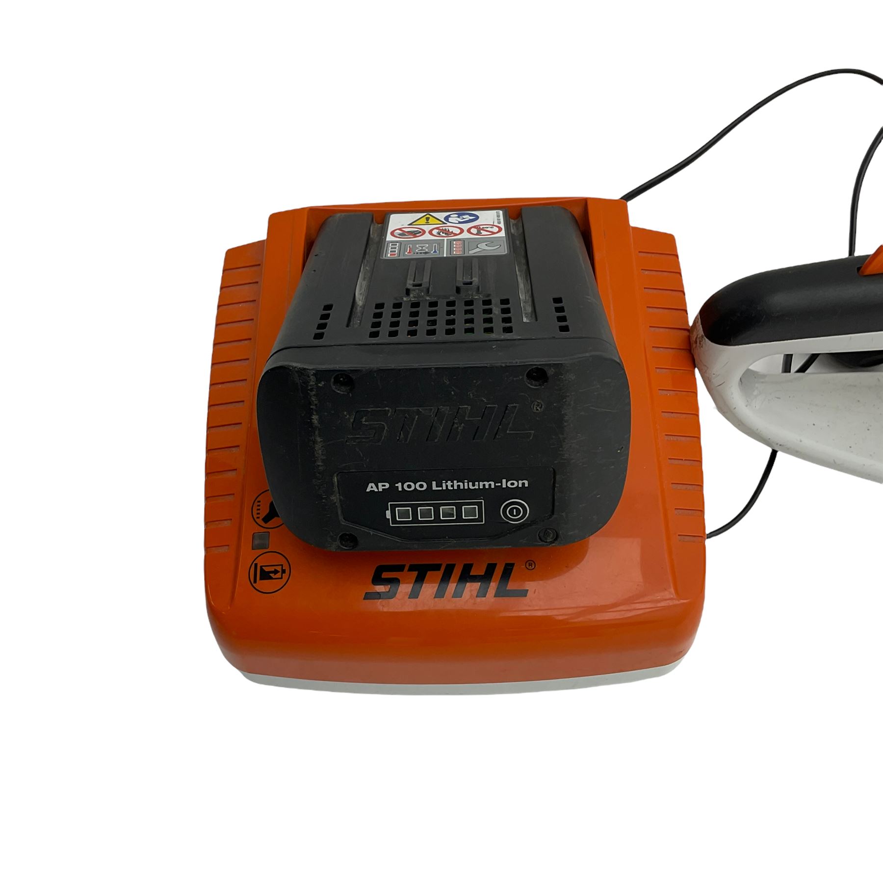 Stihl HSA 86 battery hedge trimmer with battery and charger - THIS LOT IS TO BE COLLECTED BY APPOINTMENT FROM DUGGLEBY STORAGE, GREAT HILL, EASTFIELD, SCARBOROUGH, YO11 3TX