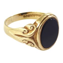 9ct gold single stone black onyx signet ring, hallmarked