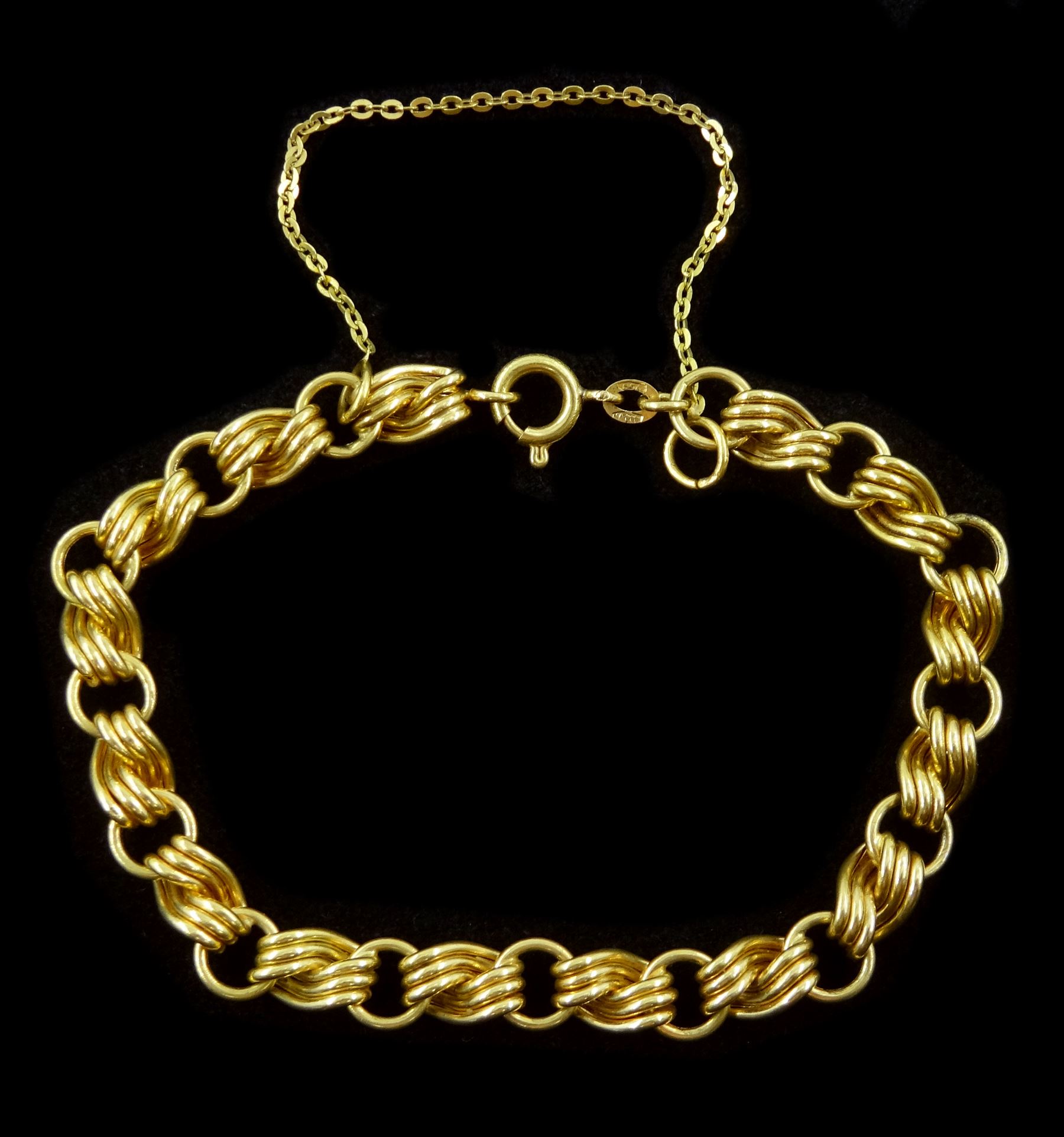 18ct gold fancy twist link bracelet, stamped 750