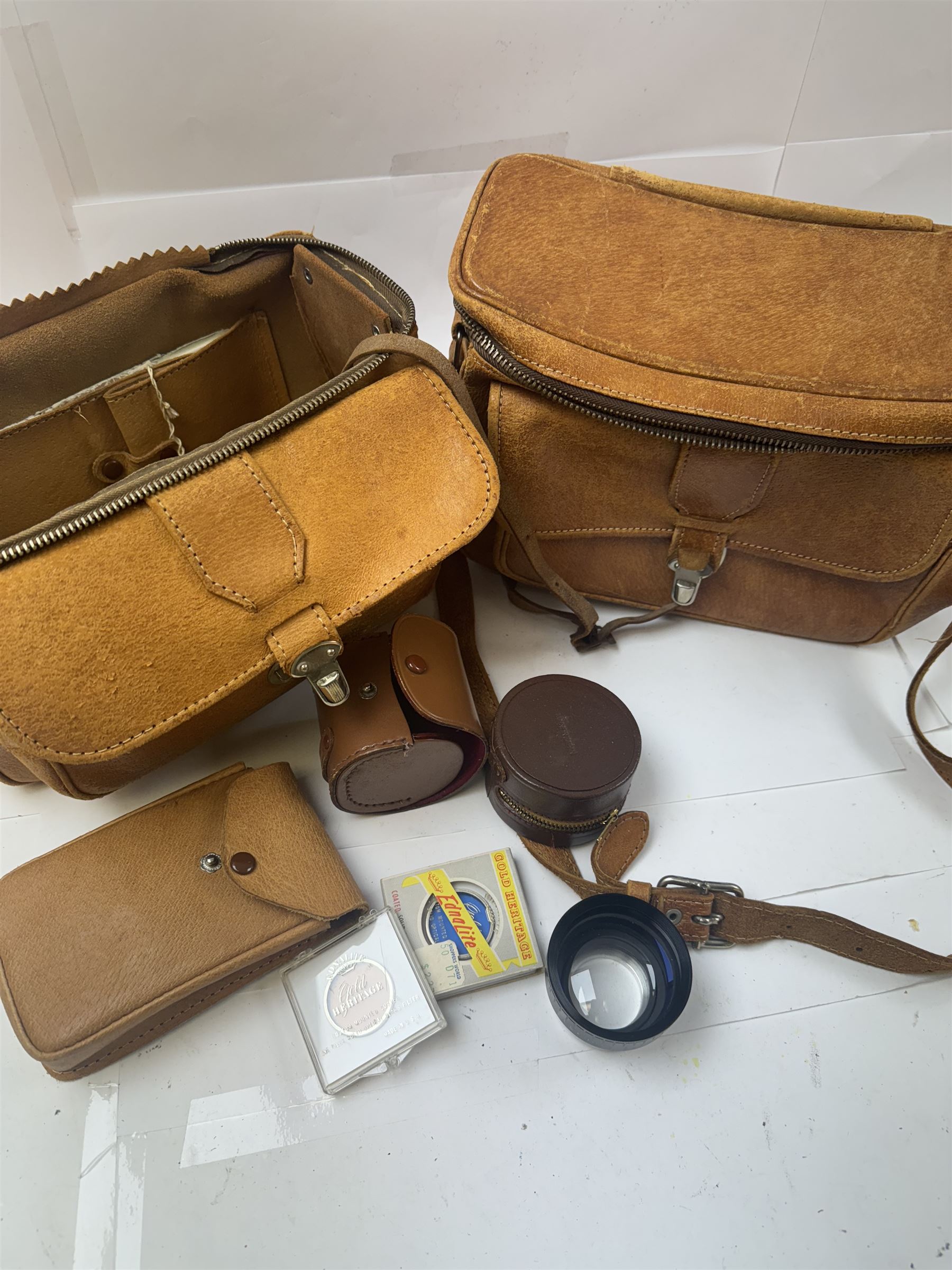 Collection of 35mm rangefinder cameras and similar, to include King Regula L, Balda Baldessa serial no. 370514, Synchro Compur MX V, Kodak Retina Ib serial no. 179811, Kodak 66 Model II and a Zeiss Ikon Contaflex, all with brown cases, with two leather camera bags and accessories