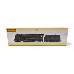 Hornby '00' gauge R3834  Early BR Thompson Class A2/3 4-6-2 Steady Aim locomotive no. 60512, boxed 