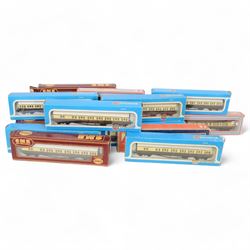 Sixteen '00' gauge model railway coaches by Lima and Airfix, all boxed