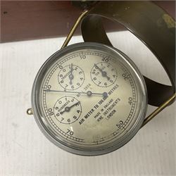 Late 19th century/early 20th century brass dumpy level, inscribed Carter Optician Exeter, in fitted mahogany case, together with a Lowne Instruments Air Meter, no L 3854