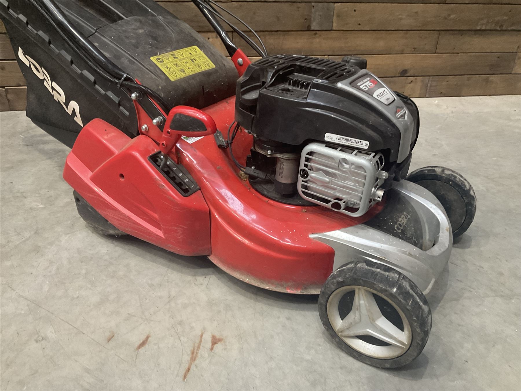 Cobra 575iS petrol lawnmower, electric start, with battery and charger