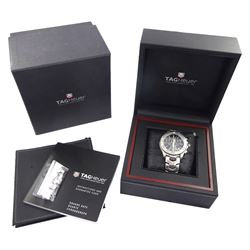 Tag Heuer Link 200 gentleman's stainless steel chronograph quartz wristwatch, Ref. CJ1110, black dial with date aperture between 4 and 5 o'clock, on integral stainless steel bracelet, with fold-over clasp, boxed