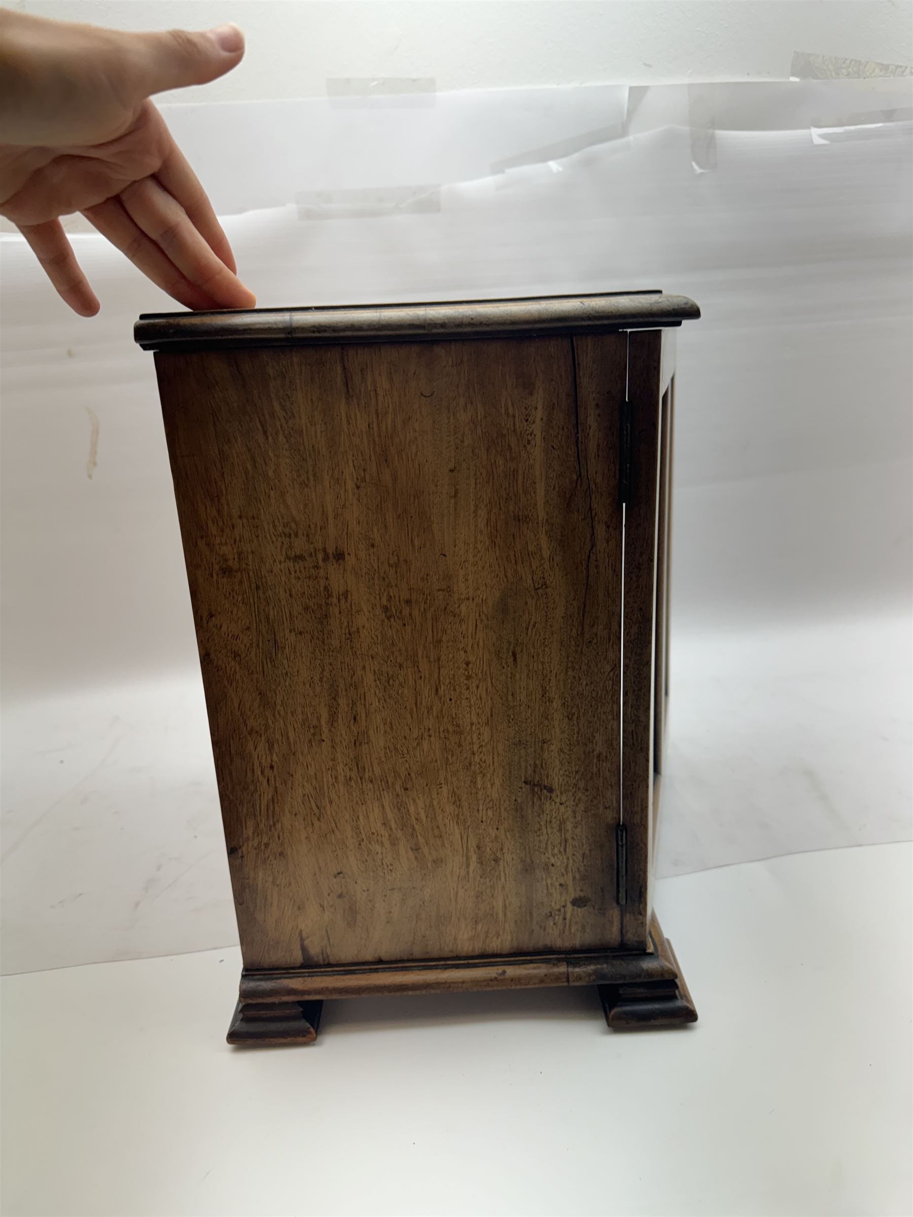 19th century mahogany table top cabinet, fitted with five drawers, H38cm