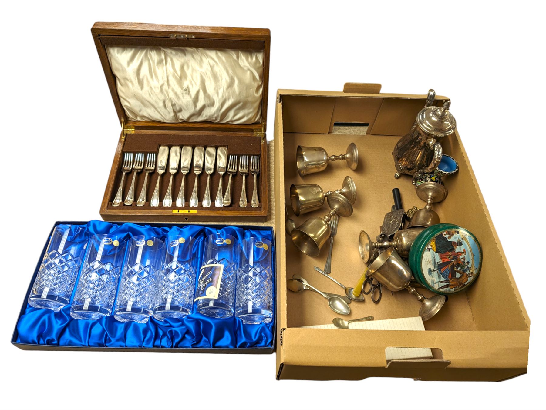 Set of six Henry Marchant Bohemia Crystal glasses, boxed, a cased Mappin & Webb silver plated fish knives and forks set and other silver plate and collectables 