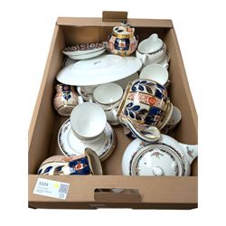 Wedgwood Osbourne pattern tea wares, together with a Sunderland cup and saucer trio and Su...