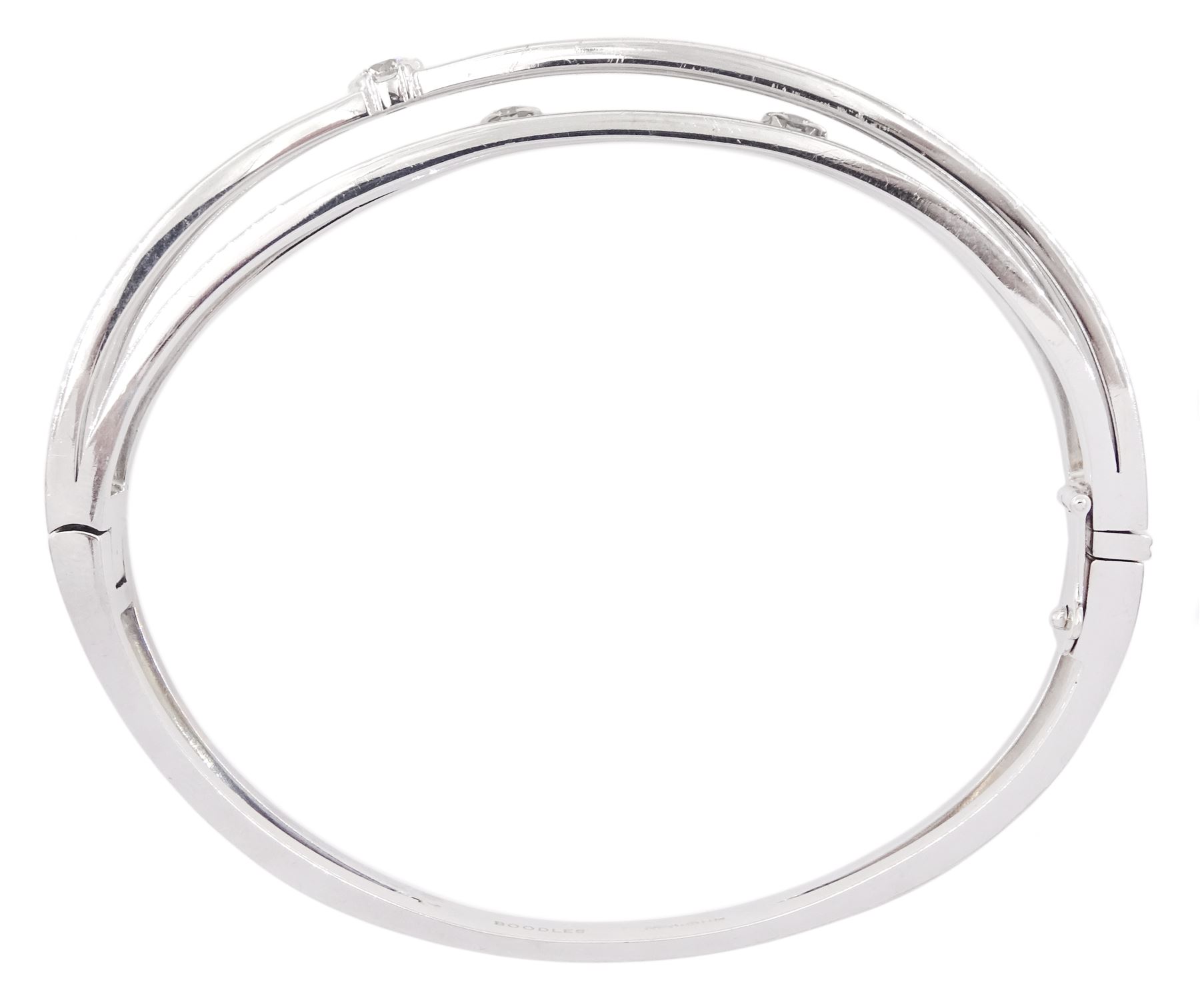 Boodles 'Labyrinth' platinum round brilliant cut diamond bangle, London 2009, total diamond weight approx 0.50 carat