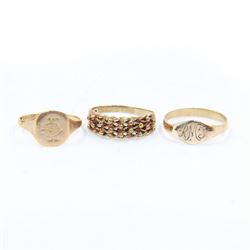 9ct gold keeper ring, hallmarked and two 9ct gold signet rings, both engraved with initials