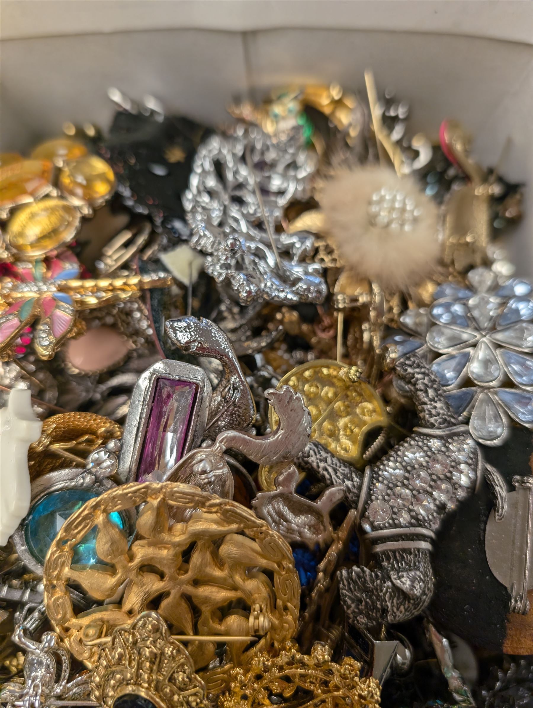 Large collection of costume brooches, including vintage, animal and novelty examples