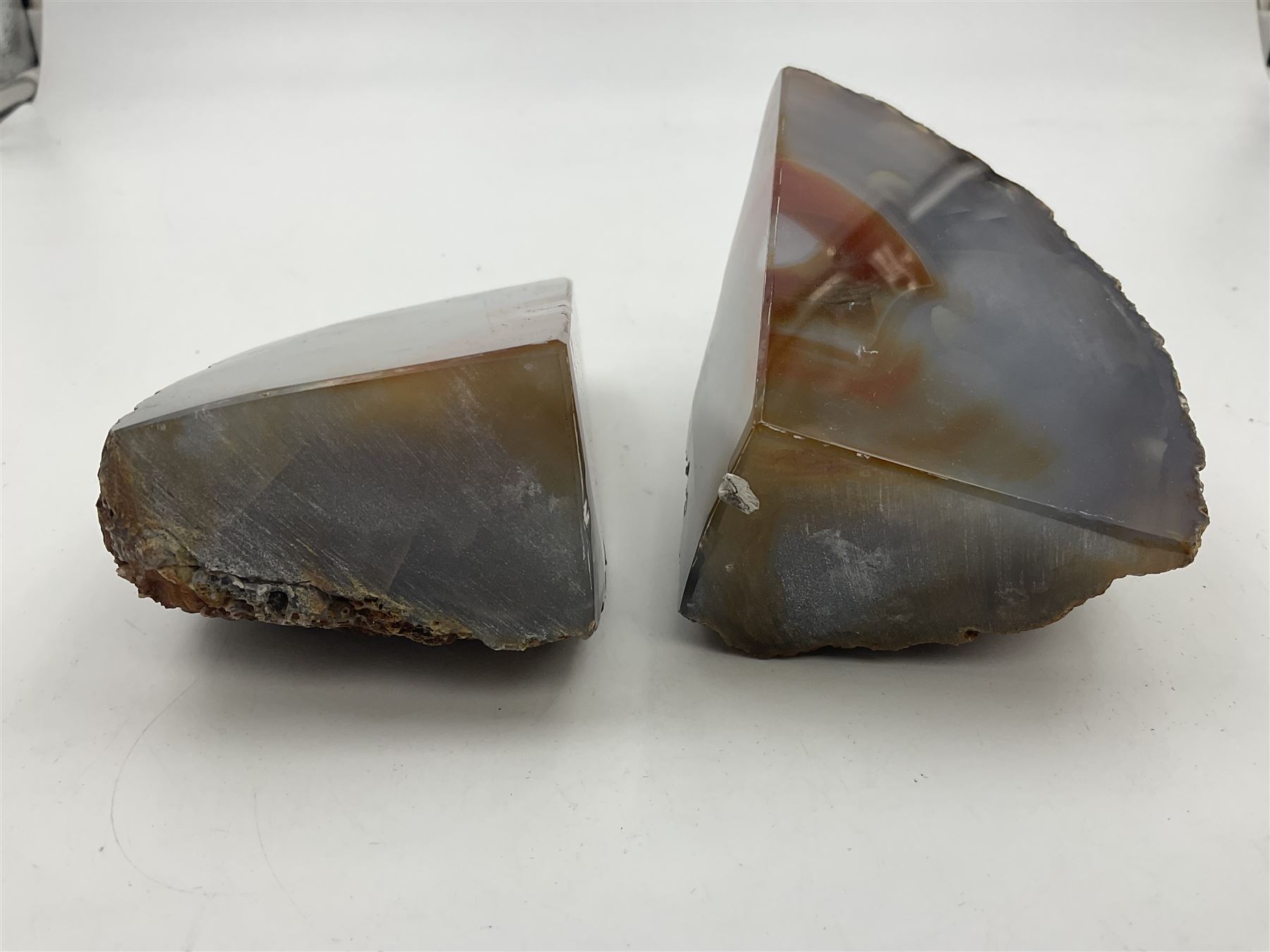 Pair of brown agate, natural edged bookends, H11cm