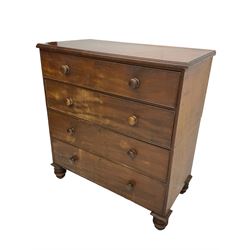 Victorian mahogany straight-front split chest, moulded rectangular top over four graduating cock-beaded drawers, on turned feet 