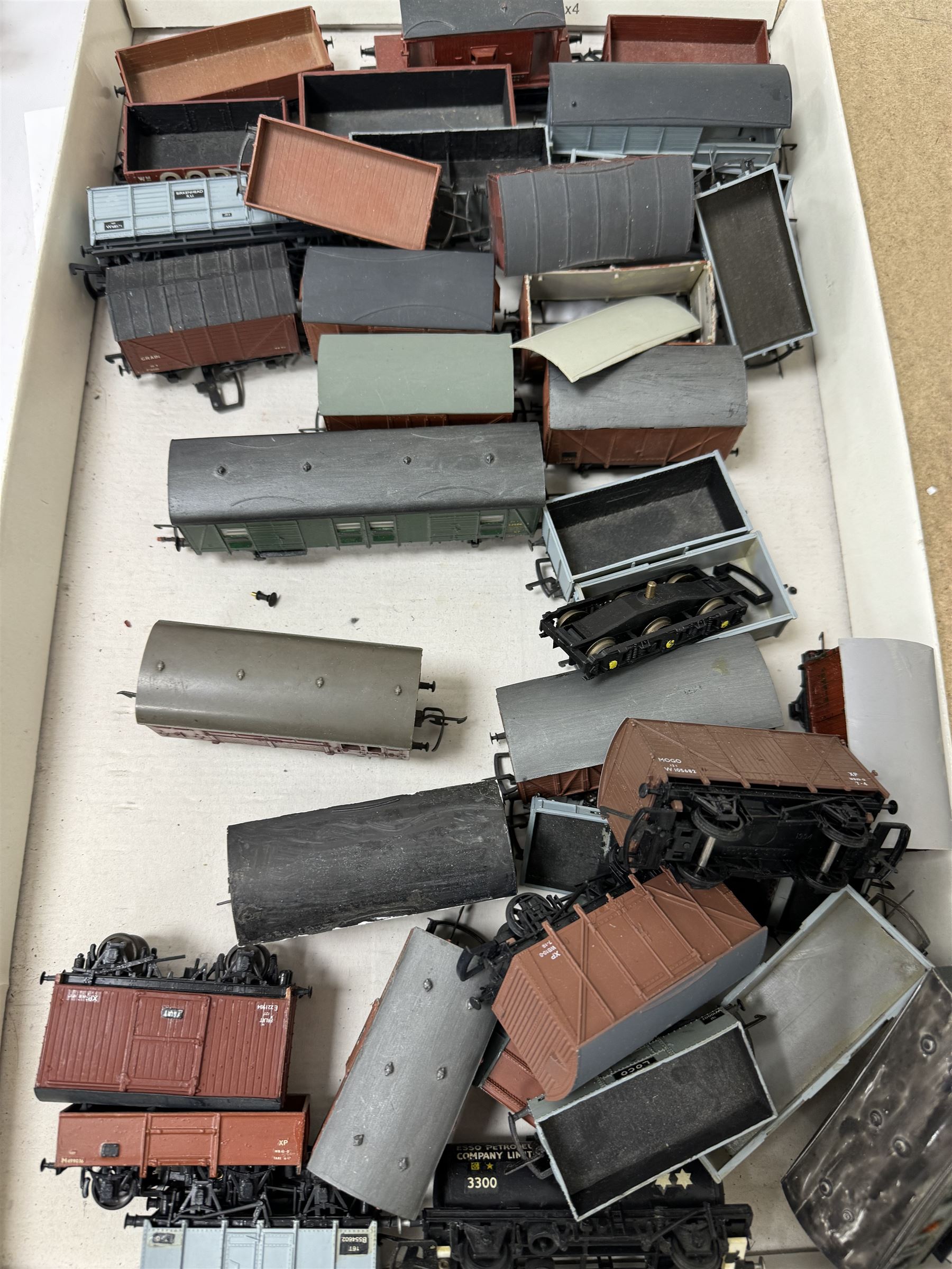 Collection of '00' gauge goods wagons, including Hornby, Dapol, Ratio and kit built examples, etc, all unboxed