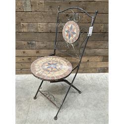 Mosaique circular garden table and four chairs