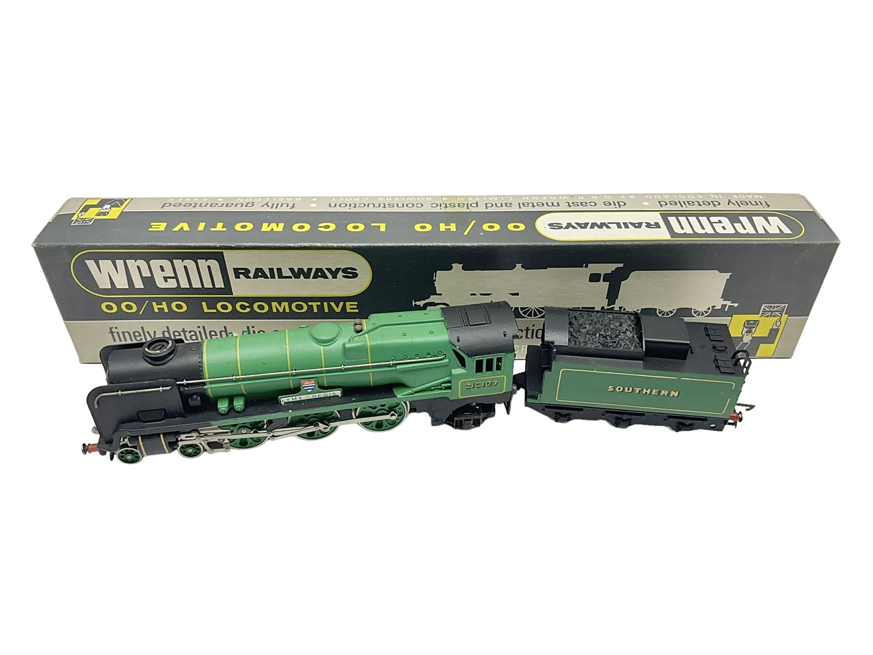 Wrenn '00' gauge - Rebuilt Bulleid Pacific 4-6-2 locomotive 'Lyme Regis' No.21C109 in SR Malachite Green; boxed with instructions