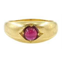 Edwardian 18ct gold single stone cabochon garnet ring, Birmingham 1902