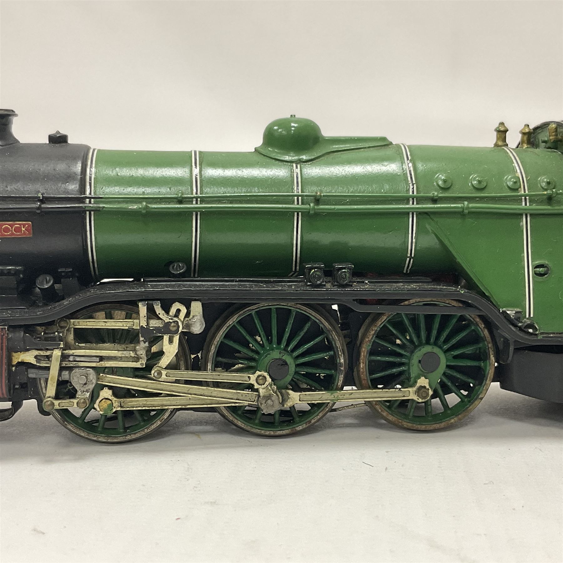 ‘00’ gauge - kit built Class V4 2-6-2 ‘Bantam Cock’ locomotive and tender no.3401 in LNER green