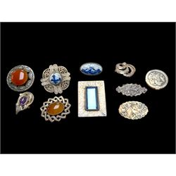 Collection of silver brooches, including stone set and Victorian examples